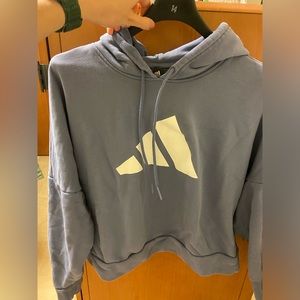 adidas cropped hoodie with zipper in arm!